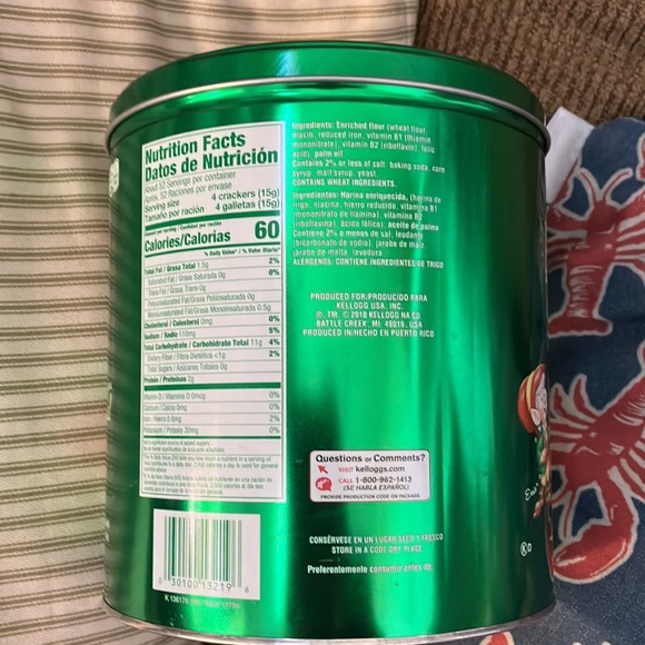 Keebler cracker tin - Picture 3 of 5